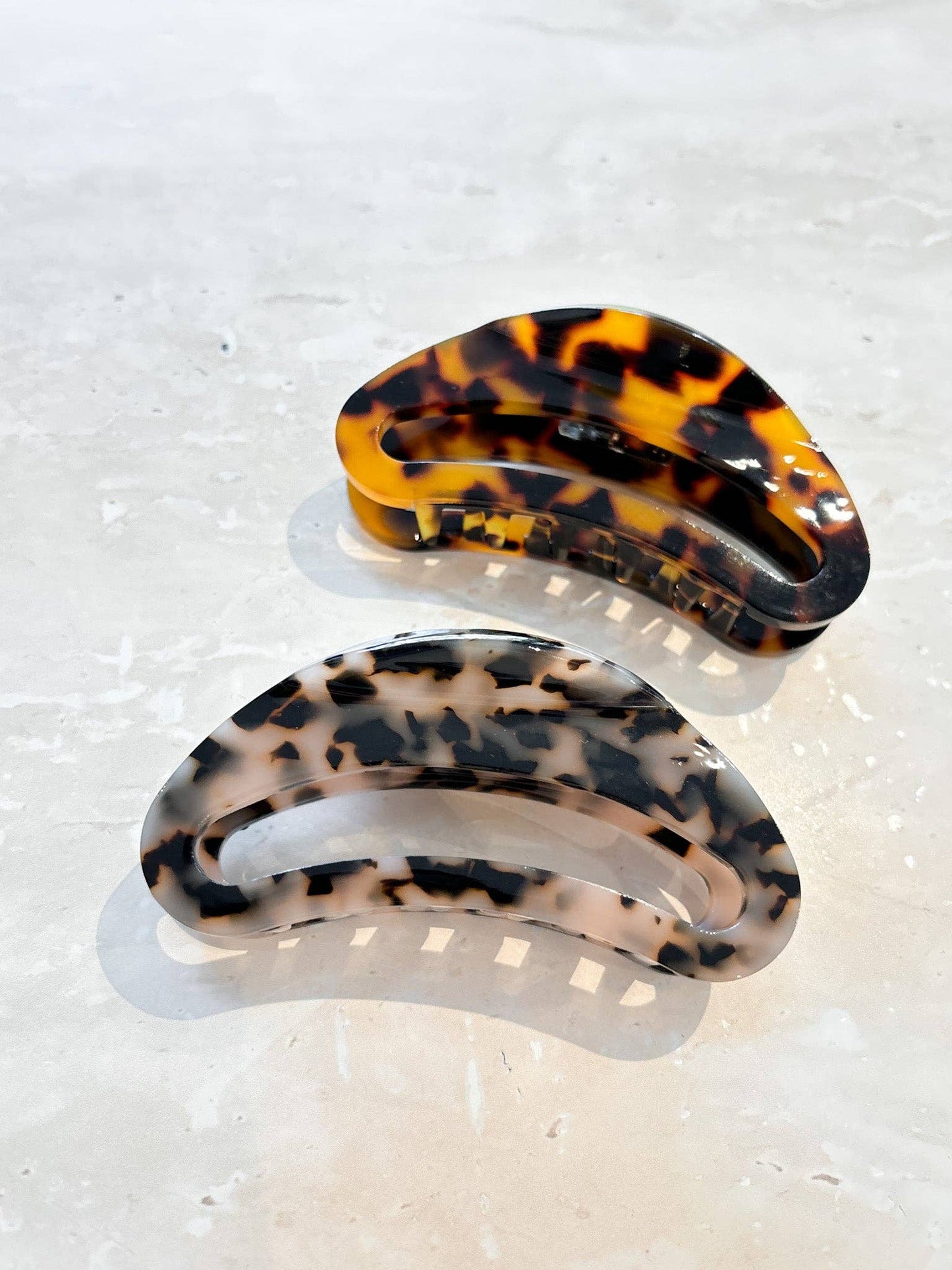 Oval Tort Hair Claw Clip
