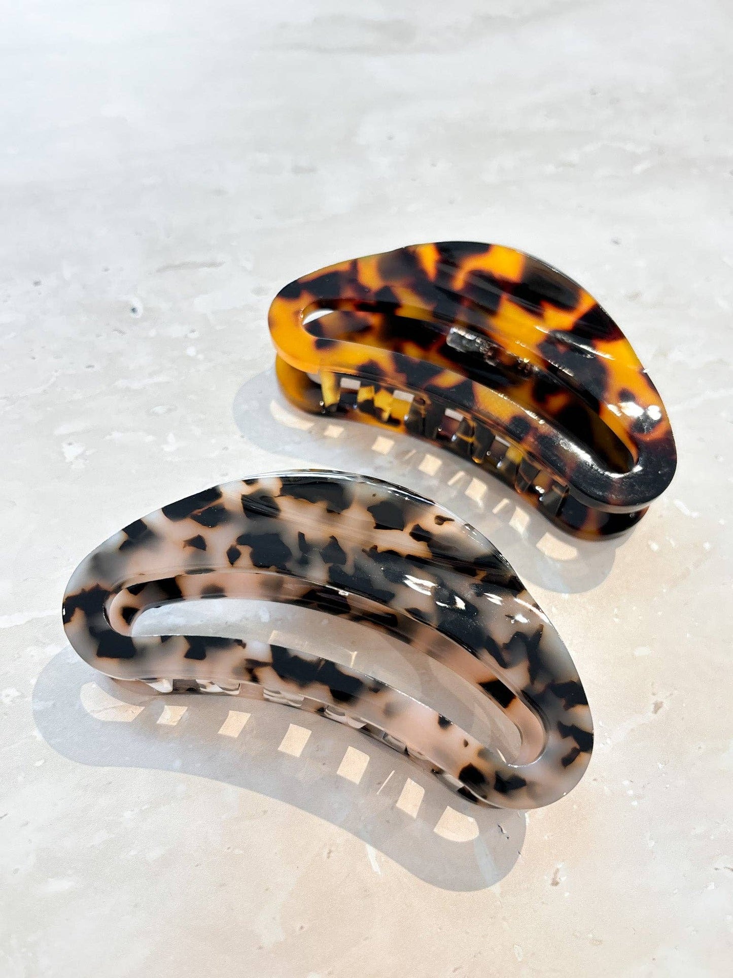 Oval Tort Hair Claw Clip