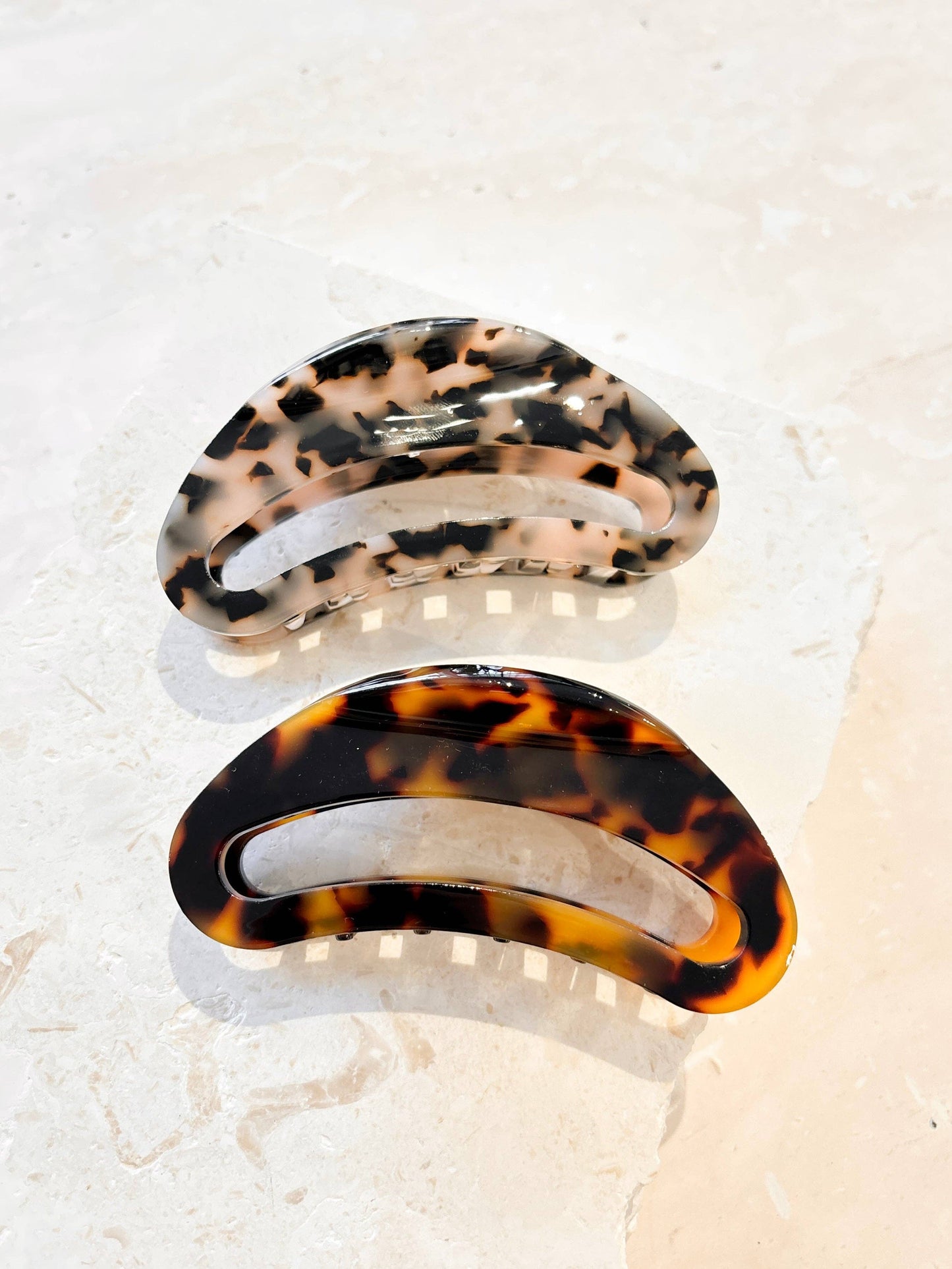 Oval Tort Hair Claw Clip